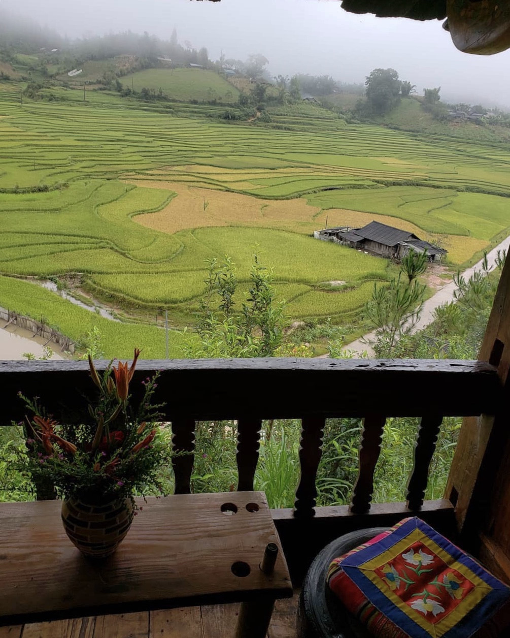 Chọn nơi lưu trú có tầm nhìn hướng ra ruộng bậc thang - Ảnh 2 Chọn nơi lưu trú có tầm nhìn hướng ra ruộng bậc thang - Ảnh 2