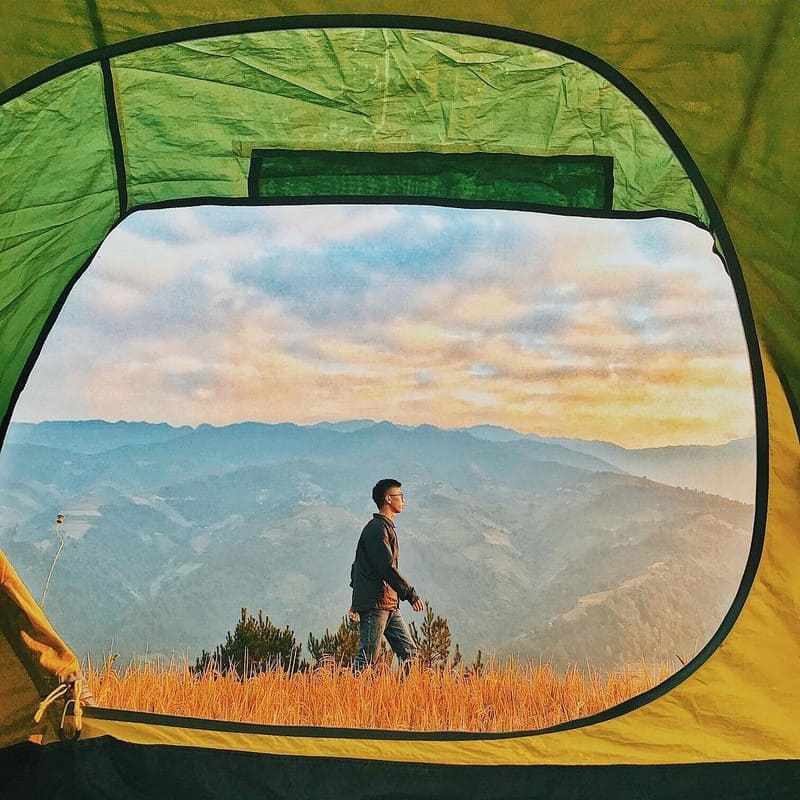 Y Tý huyền ảo giữa mây trời - Ảnh 1