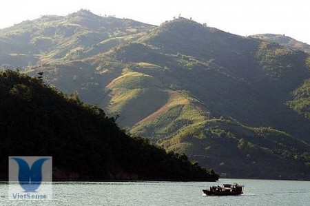 Huyện Đà Bắc - Hòa Bình - Tây Bắc