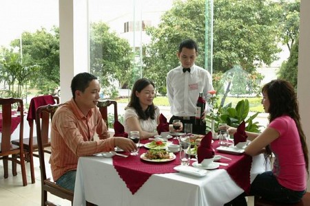 Khách Sạn Công Đoàn Kim Bôi