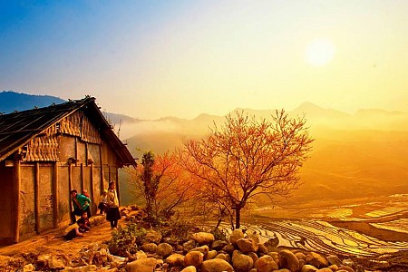 Kinh Nghiệm khám phá Đông Bắc Tự Túc, Khỏi Lo Chơi Gì, Ở Đâu 2025