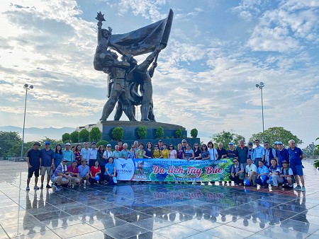 Hà Nội - Sơn La - Điện Biên - Vườn Hồng Mộc Châu