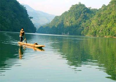 Hà Nội – Hồ Ba Bể - Cao Bằng - Thác Bản Giốc - Động Ngườm Ngao – Lạng Sơn –Hà Nội