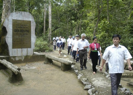 chương trình Hà Nội - Sơn La - Điện Biên - 3 Ngày 2 Đêm (Đi về máy bay)