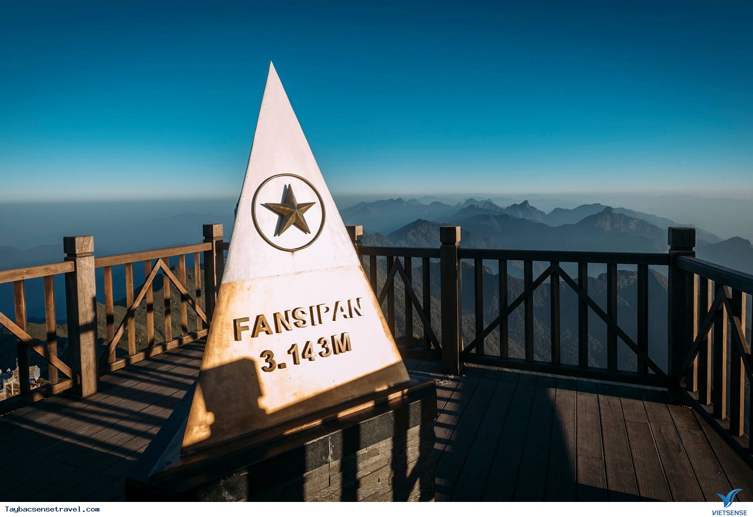 Chinh phục đỉnh Fansipan Chinh phục đỉnh Fansipan