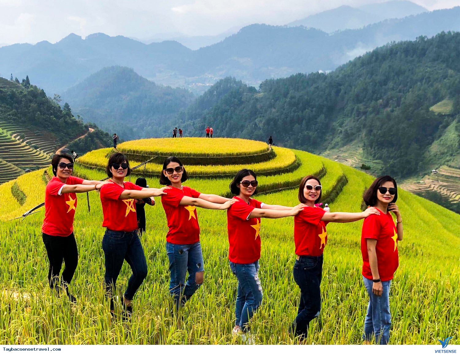 Hình Ảnh Đoàn Khách Hàng đi Mù Cang Chải Khởi Hành 6 - 7/10 - Ảnh 3