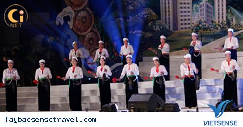 Một số hình ảnh trong chương trình nghệ thuật tại buổi lễ khai mạc: - Ảnh 1