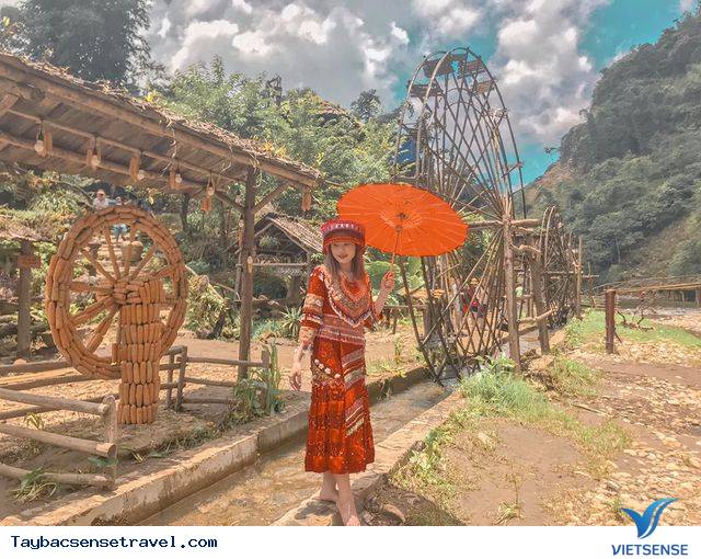Lên Sapa Ghé Bản Cát Cát - Ngôi Làng Cổ Đẹp Nhất Tây Bắc - Ảnh 4 Lên Sapa Ghé Bản Cát Cát - Ngôi Làng Cổ Đẹp Nhất Tây Bắc - Ảnh 4