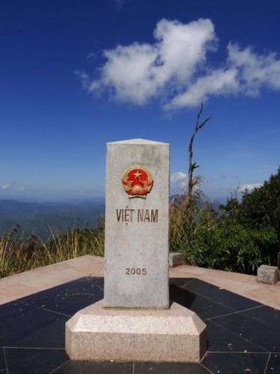 Nơi Một Con Gà Gáy 3 Nước Cùng Nghe - Ảnh 3 Nơi Một Con Gà Gáy 3 Nước Cùng Nghe - Ảnh 3