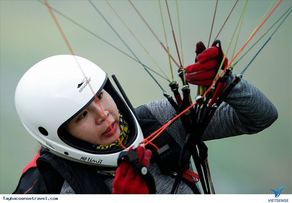 Trải Nghiệm Thích Thú Ngắm Dù Lượn Bay trên mùa vàng tại Mù Cang Chải - Ảnh 3
