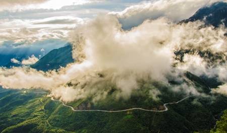 Vẻ Đẹp Đầy Ngưỡng Mộ Trên Đỉnh Vua Đèo Vùng Tây Bắc - Ảnh 7 Vẻ Đẹp Đầy Ngưỡng Mộ Trên Đỉnh Vua Đèo Vùng Tây Bắc - Ảnh 7